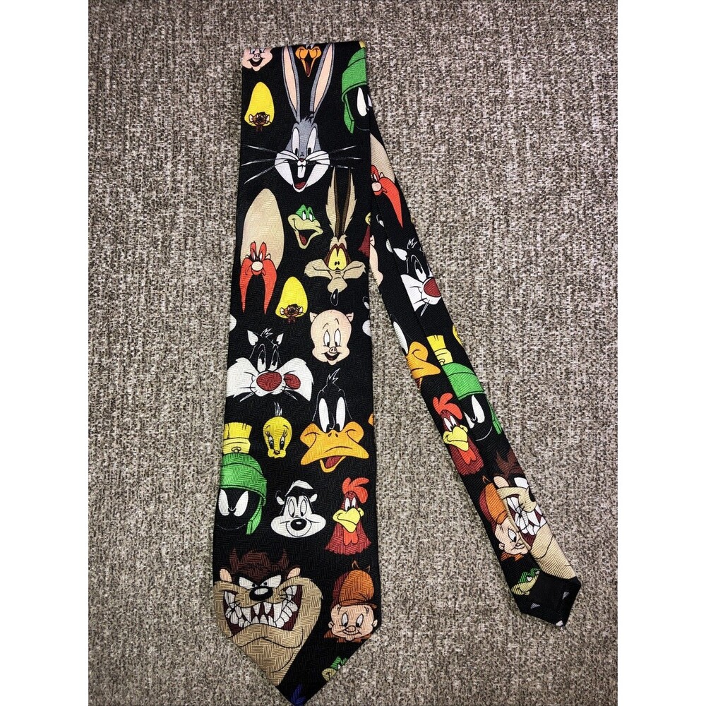Looney Tunes Mania  1995 Warner Brothers Neck Tie 100% Silk Bugs Marvin Tweety